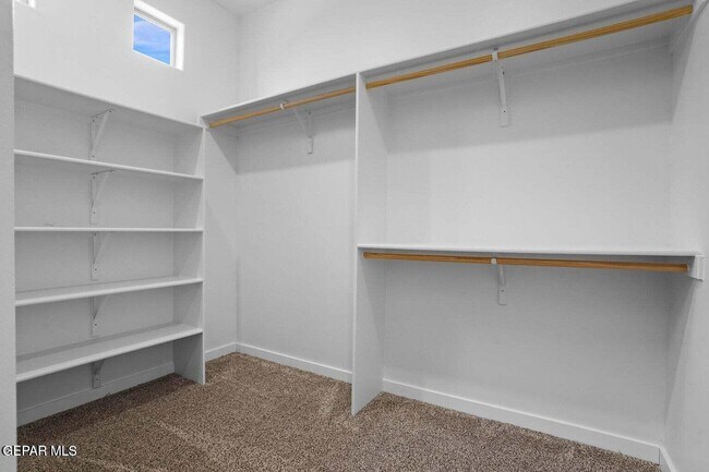 Building Photo - 717 Chatham Pl