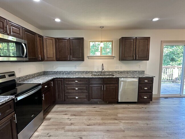 Building Photo - Now LEASING in Summit Pass! Available May 18, 2026!