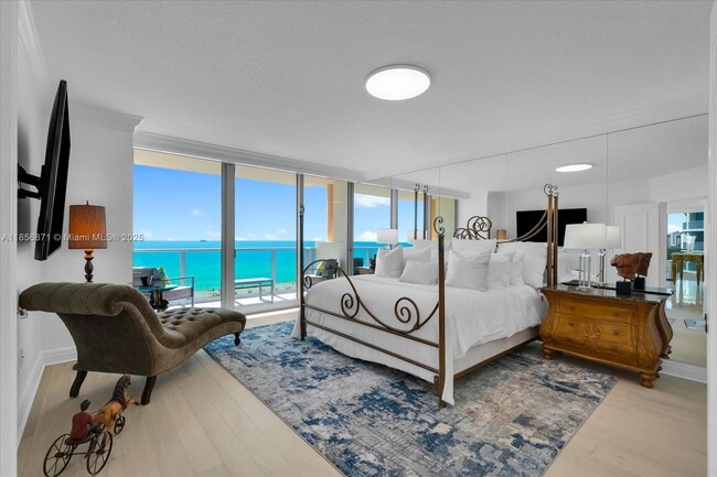 Building Photo - 1455 Ocean Dr