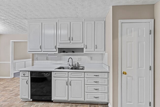 Building Photo - Coming Soon.....Gorgeous 3br 2bath home, beautiful front porch and spacious yard!!