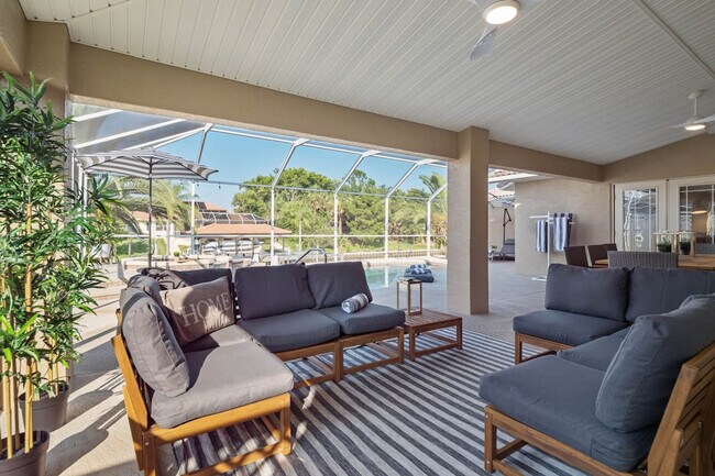 Building Photo - 6 Clinton Ct N