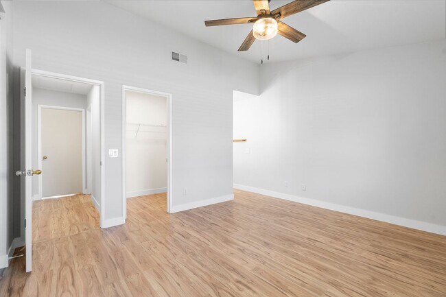 Building Photo - 44884 Marge Pl