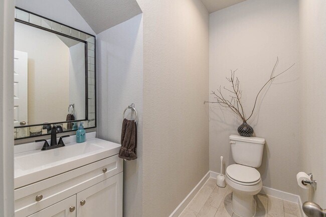 Building Photo - 18307 Yaupon Bough Ln