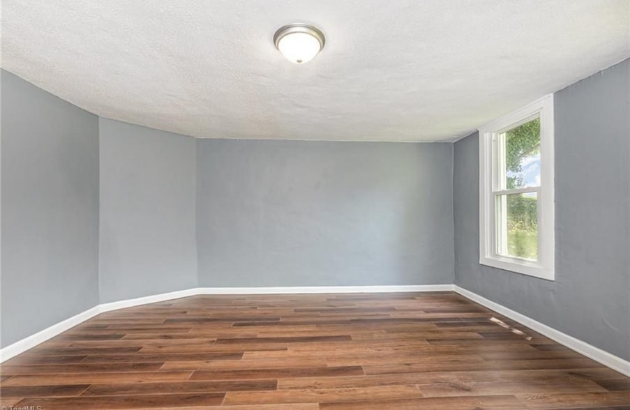 Building Photo - 518 N Scales St