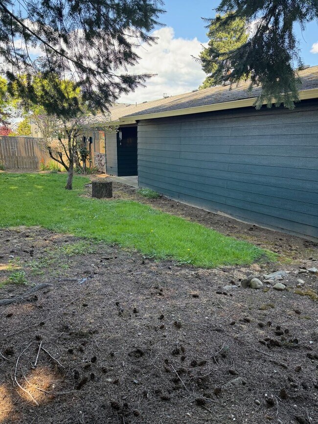 Building Photo - 162D00