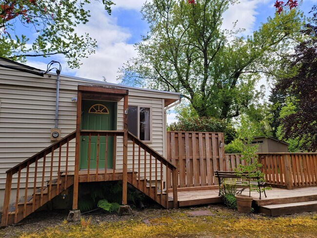 Building Photo - 11071 SE 242nd Ave