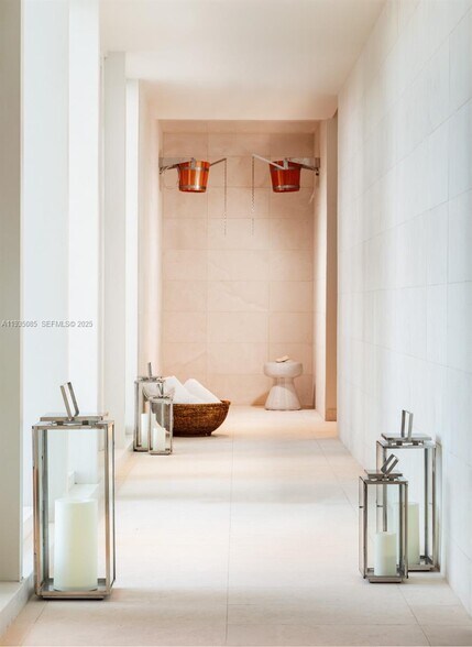 Building Photo - 4701 N Meridian Ave