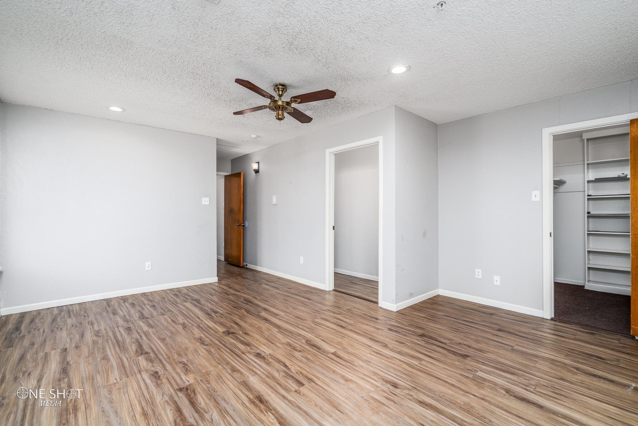 Building Photo - 951 Kenwood Dr