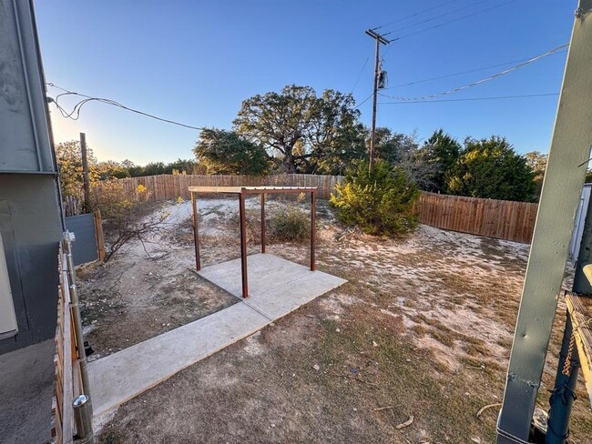 Building Photo - 1050 FM970