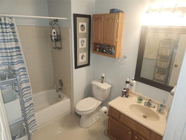 Building Photo - 1272 Westover Trace NW