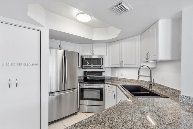 Building Photo - 8911 Collins Ave