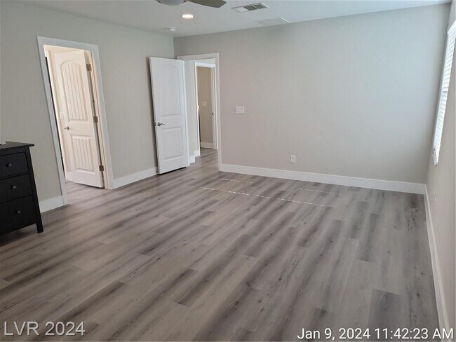 Building Photo - PARTIALLY FURNISHED 2-STORY HOME LOCATED O...