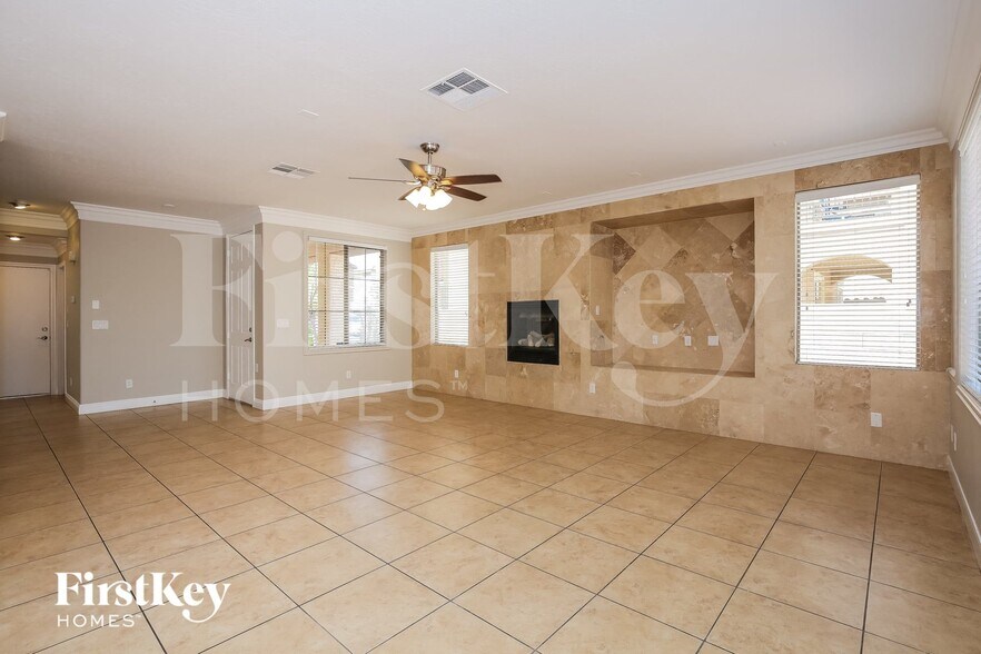 Building Photo - 5948 Magic Oak St
