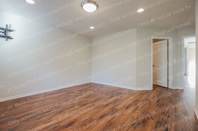 Building Photo - 6300 SE Imagine Way