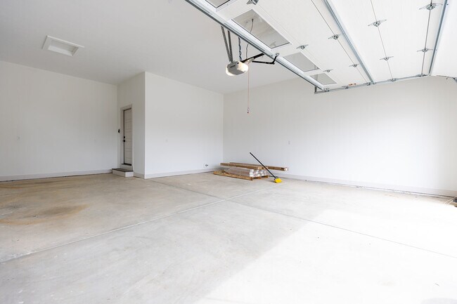 Building Photo - 871 Rosemary Gdns