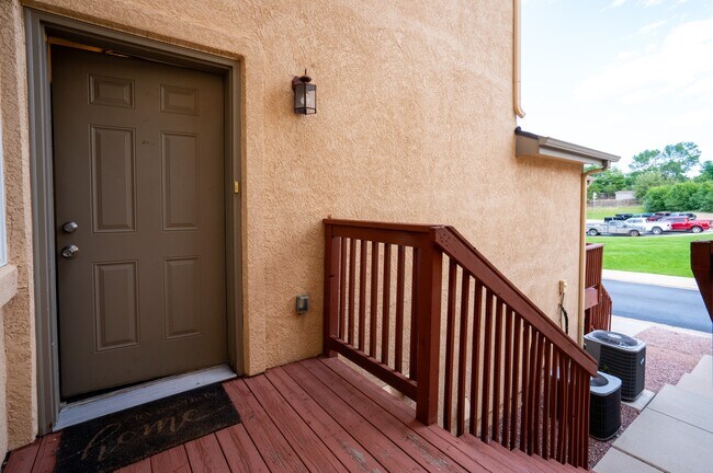 Building Photo - 615 Bosque Vista Point