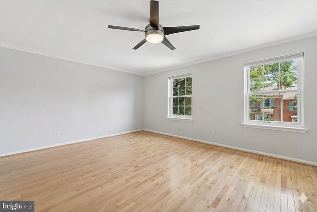 Building Photo - 606 Coates Ln