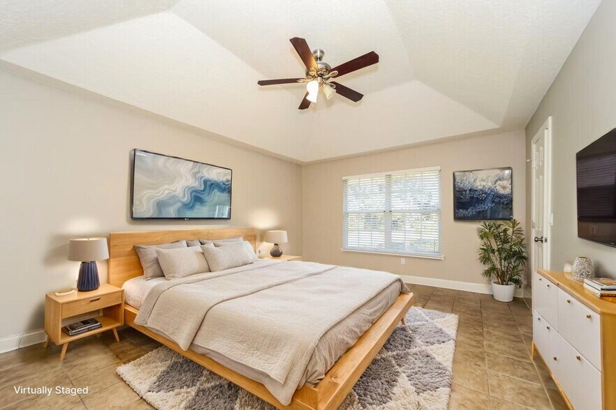 Building Photo - 12127 Rush Creek Dr N