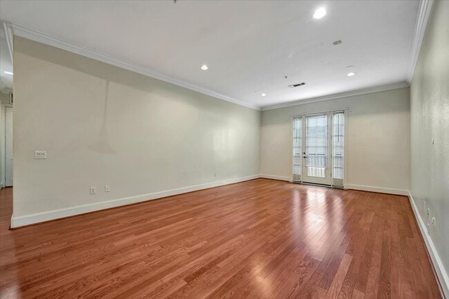 Building Photo - 7134 Mapleridge St