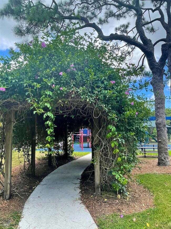 Building Photo - 57 Deer Creek Rd