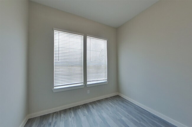 Building Photo - 22616 Terrazzo Dr