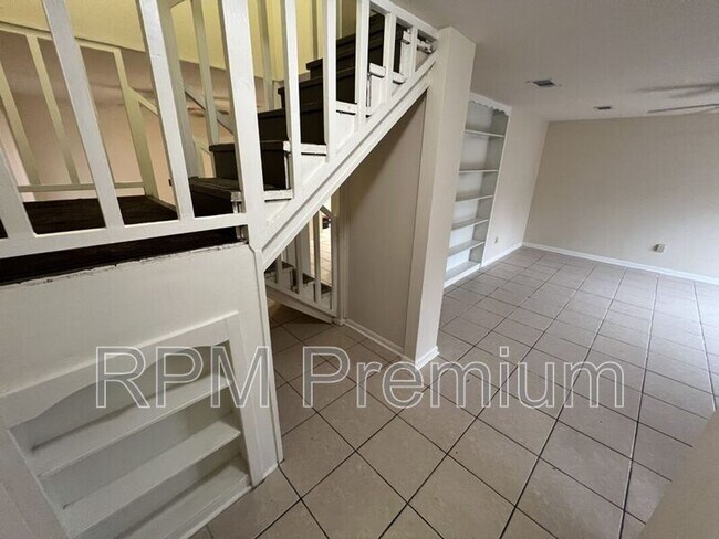 Building Photo - 5268 S Brightside View Dr