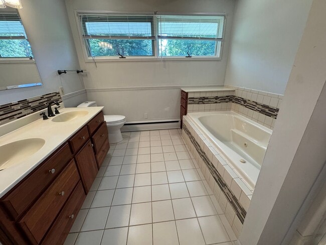 Building Photo - Spacious Mid-Century Modern Rental in Canton - 4 bed, 2 bath