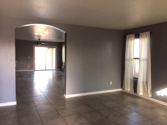 Building Photo - 25752 W Winslow Ave