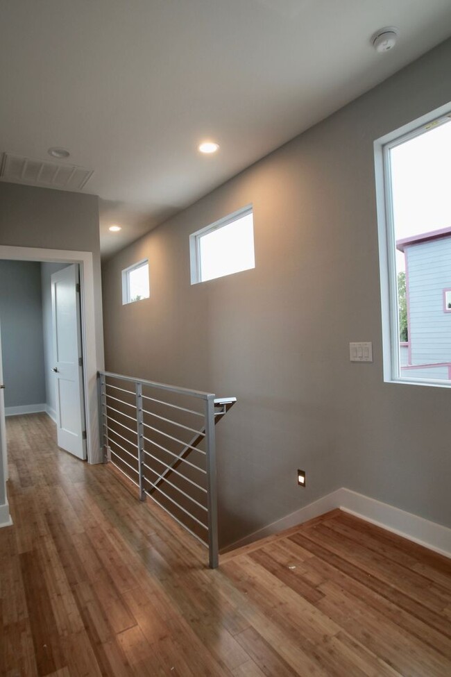 Building Photo - 6911 Meador Ave