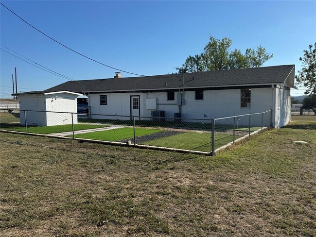 Building Photo - 5300 US-290