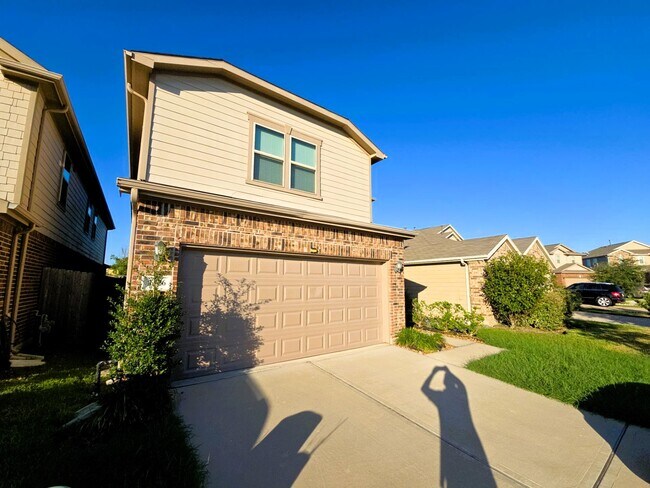 Building Photo - 16626 Cliff Vale Ct