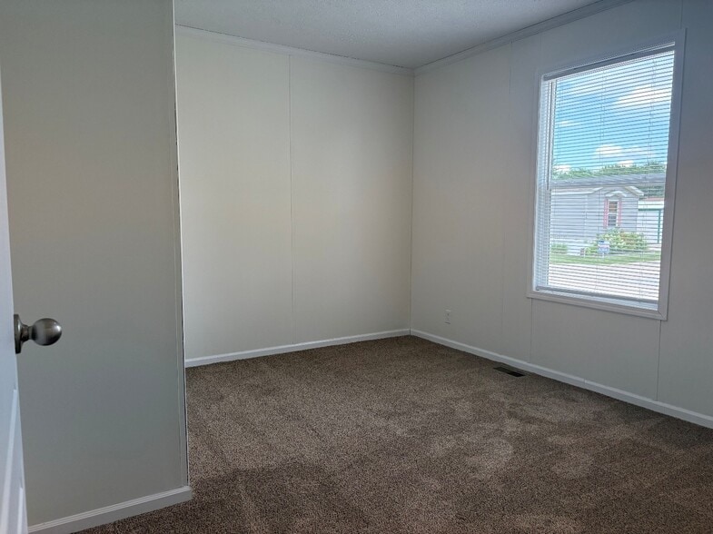 Building Photo - 317 Autumn Park Dr