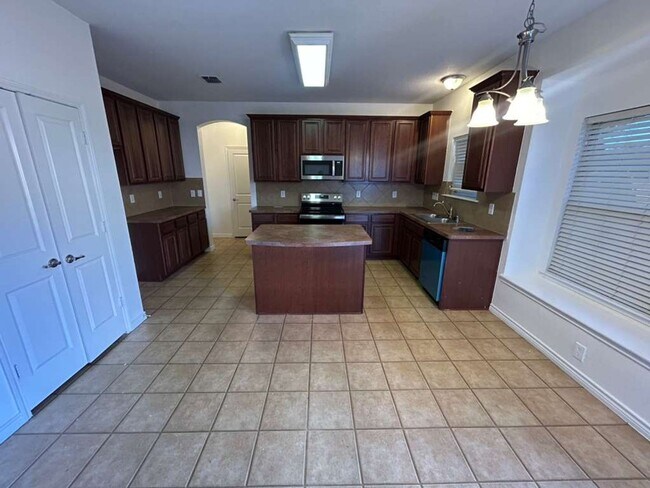 Building Photo - 6547 Portside Ridge Ln