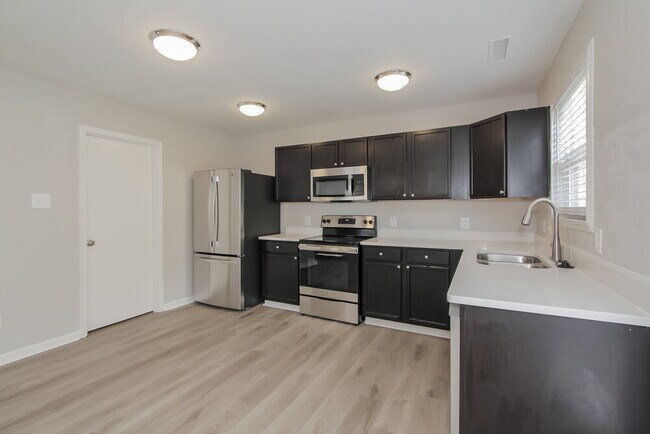 Building Photo - 6309 Salamander Run Ln