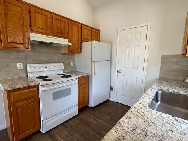 Building Photo - 8170 W Annsbury Cir