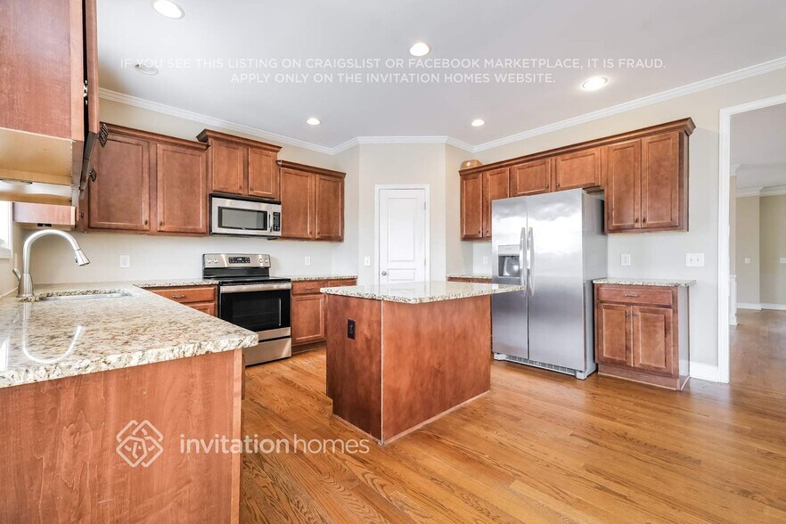 Building Photo - 9435 Dunhill Way