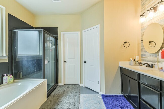 Building Photo - 111 Quail Meadow Dr