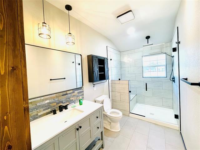 Building Photo - 534 E Spring Valley Rd