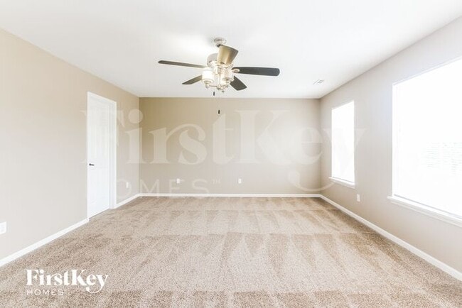 Building Photo - 7156 Bracken Ln
