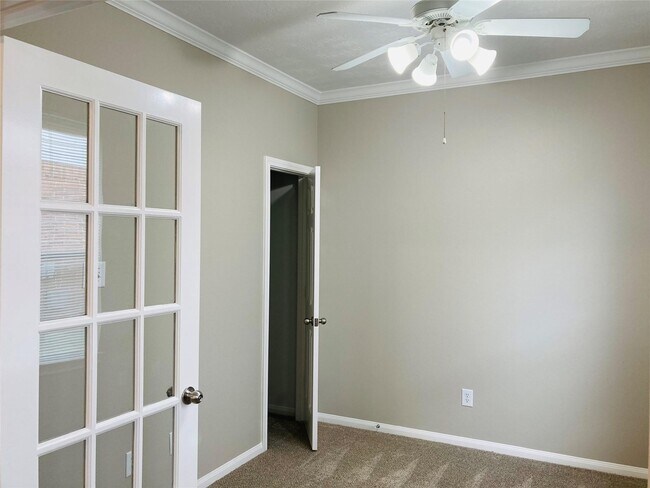 Building Photo - 18215 Linden Forest Ln