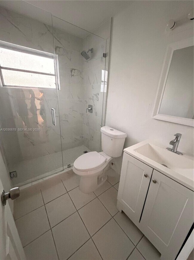 Building Photo - 7250 SW 94th Pl