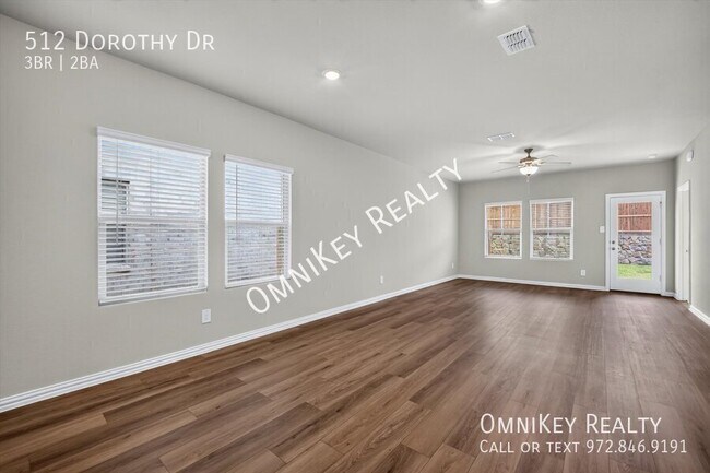 Building Photo - 512 Dorothy Dr