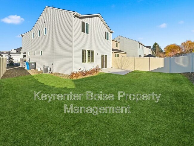 Building Photo - 2337 E Danzee Dr