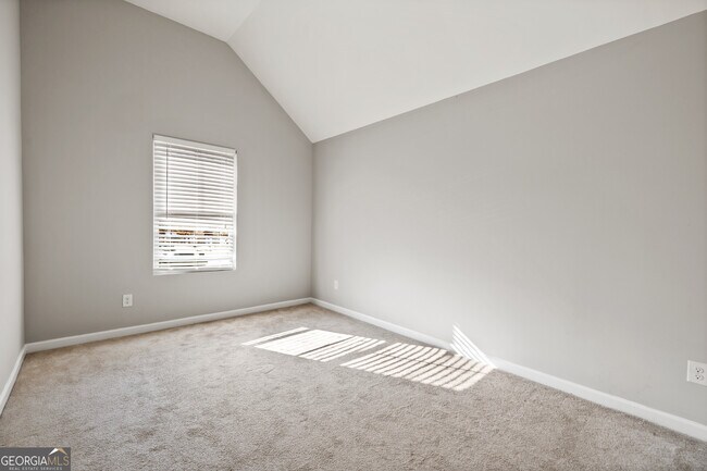 Building Photo - 5884 Little River Rd