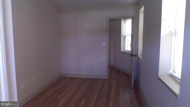 Primary Photo - 763 Washington Blvd