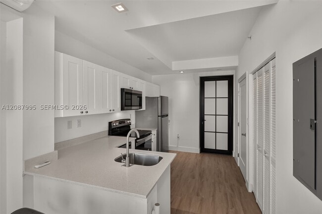 Building Photo - 4100 SW 64th Ave