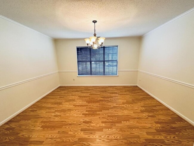 Building Photo - 3249 Fayette Dr