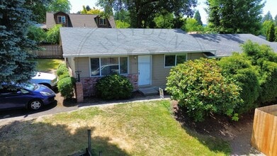 Building Photo - Single-story Duplex in Sherwood