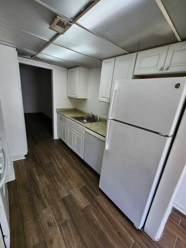 Building Photo - 6399 Baker Ct