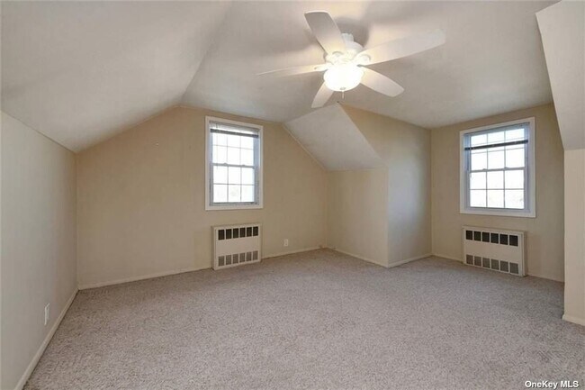 Building Photo - 17 Florence Ave